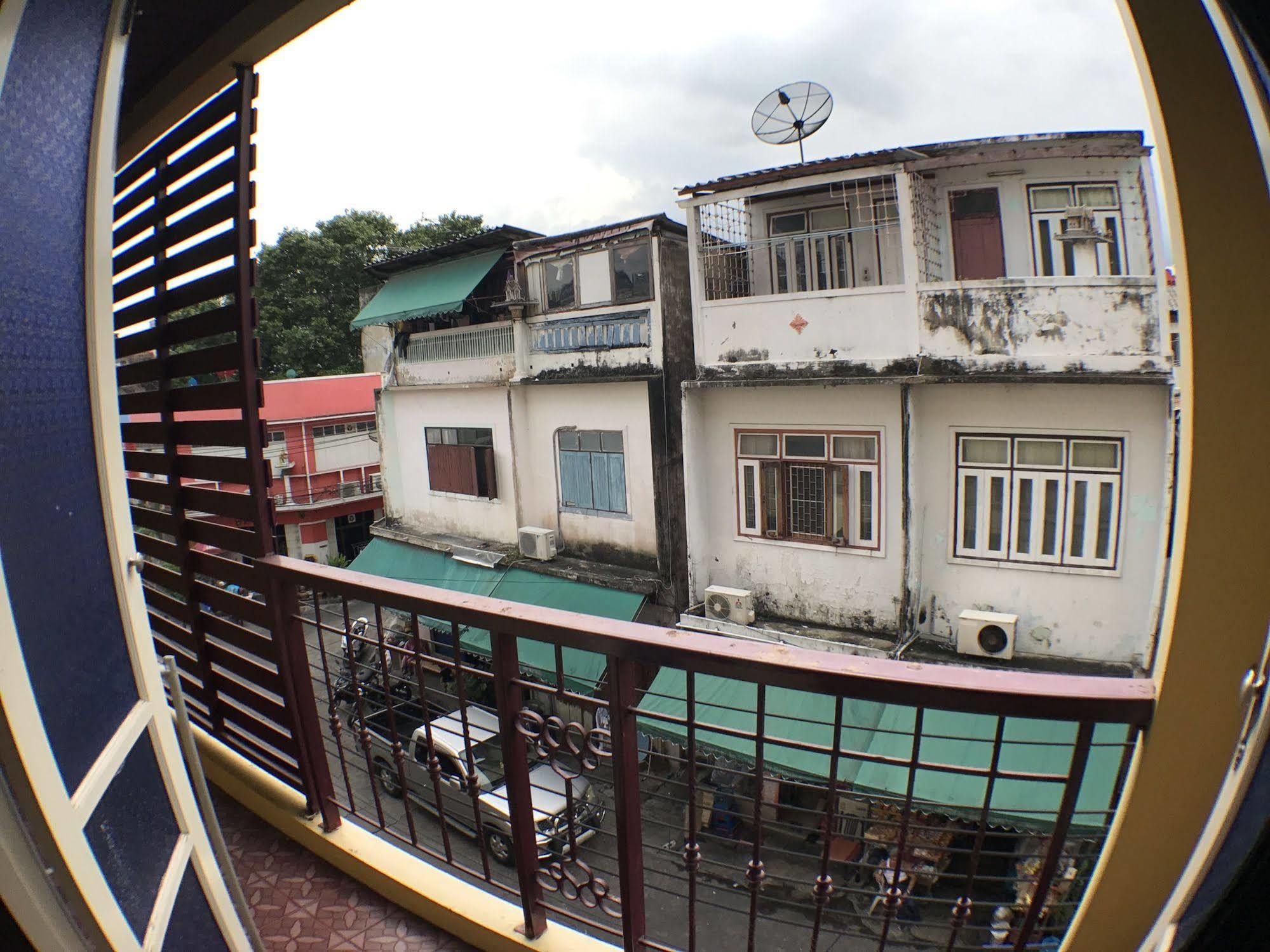 Roof View Place Bangkok Eksteriør bilde